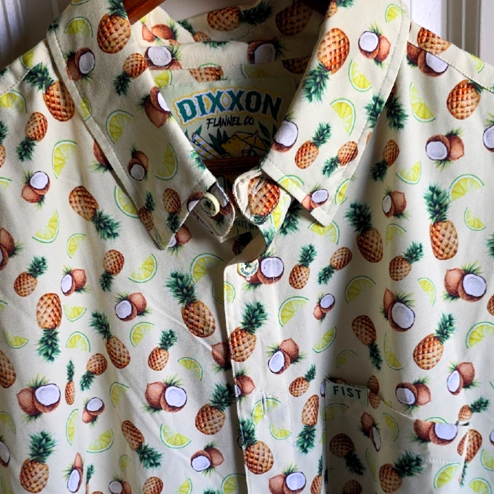 DIXXON Men's Pineapple and Coconut Print Shirt - Cream